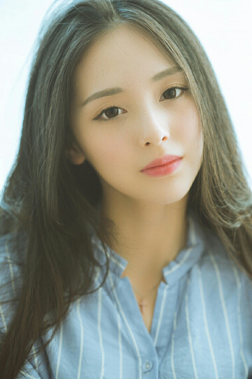 新西兰全黑队的传球与突破紧密结合，始终保持高压态势，新西兰全黑队队员介绍